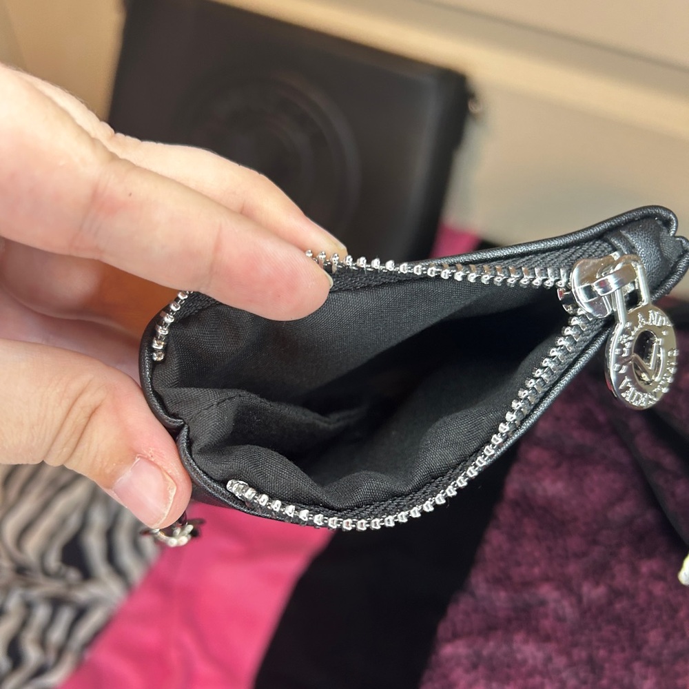 Orlandi Valentino Black Crossbody with wallet included - Picture 4 of 16